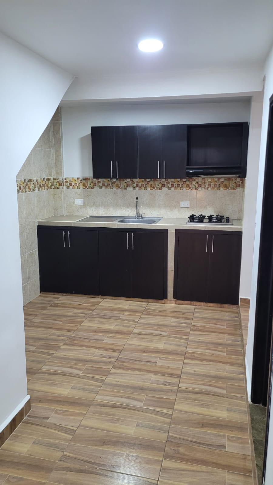 En Venta Casa con 3 Rentas. Sector Cuba - Image 14